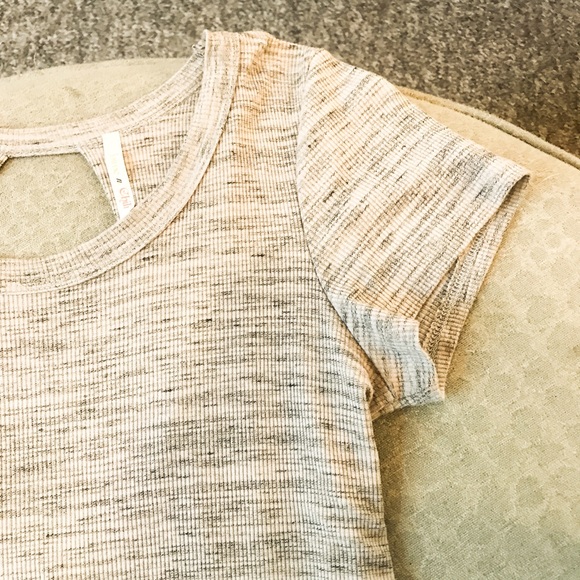 Grey A-line top - Picture 2 of 4